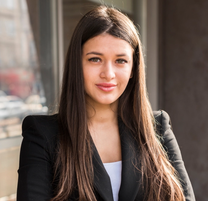 businesswoman-posing 1
